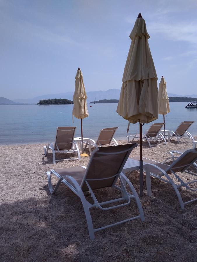 Palmyra Beachfront Studios Nydri  Zewnętrze zdjęcie